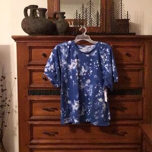 Women’s XXL short sleeve top by Sonoma. New tags.